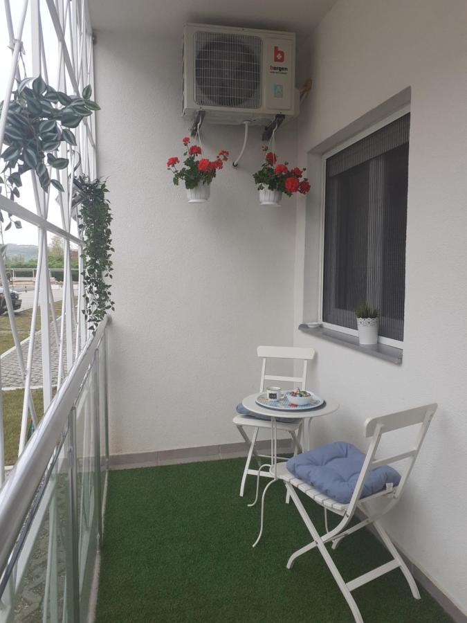 Apartman Bombonica บันยา โควิลยาชา ภายนอก รูปภาพ